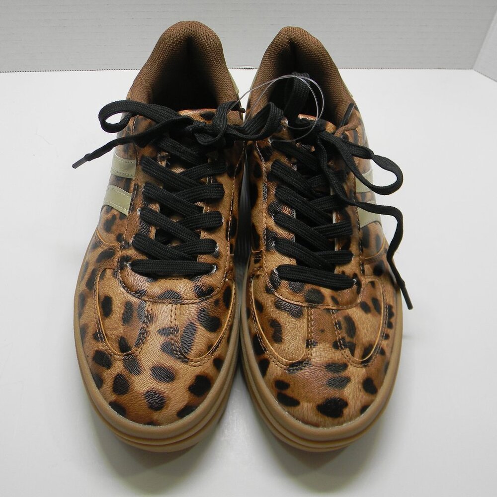 La Sheelah Animal Print Sneakers "Topping" Sz 6 NWOT